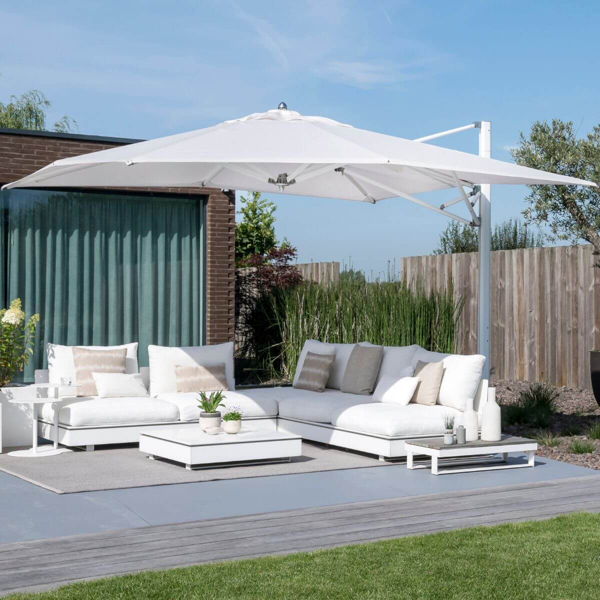 Tuuci Ocean Master Max Classic Cantilever - Light, Heating & Automation 400 x 400 cm