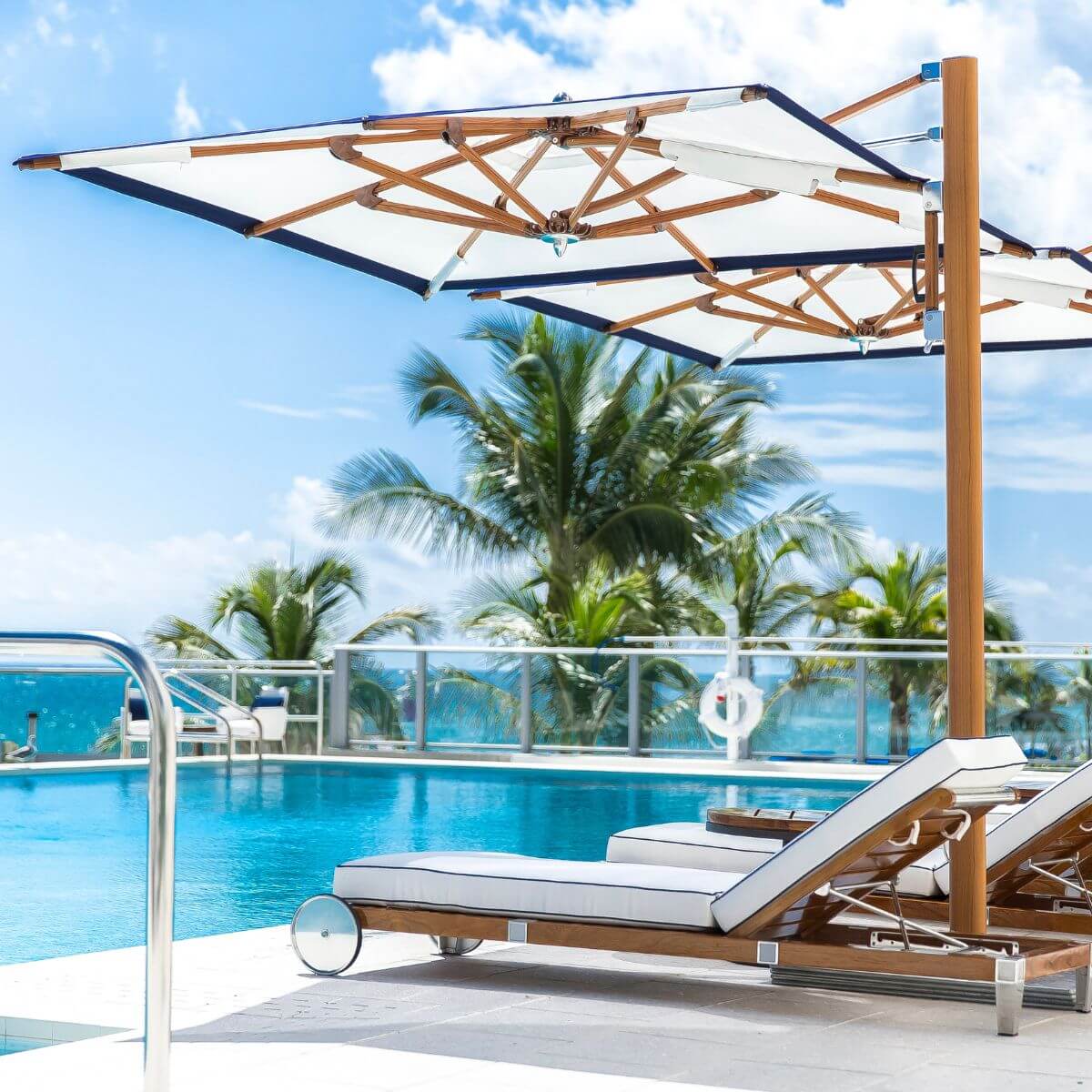 Tuuci Ocean Master Max Classic Cantilever - Light, Heating & Automation 400 x 400 cm